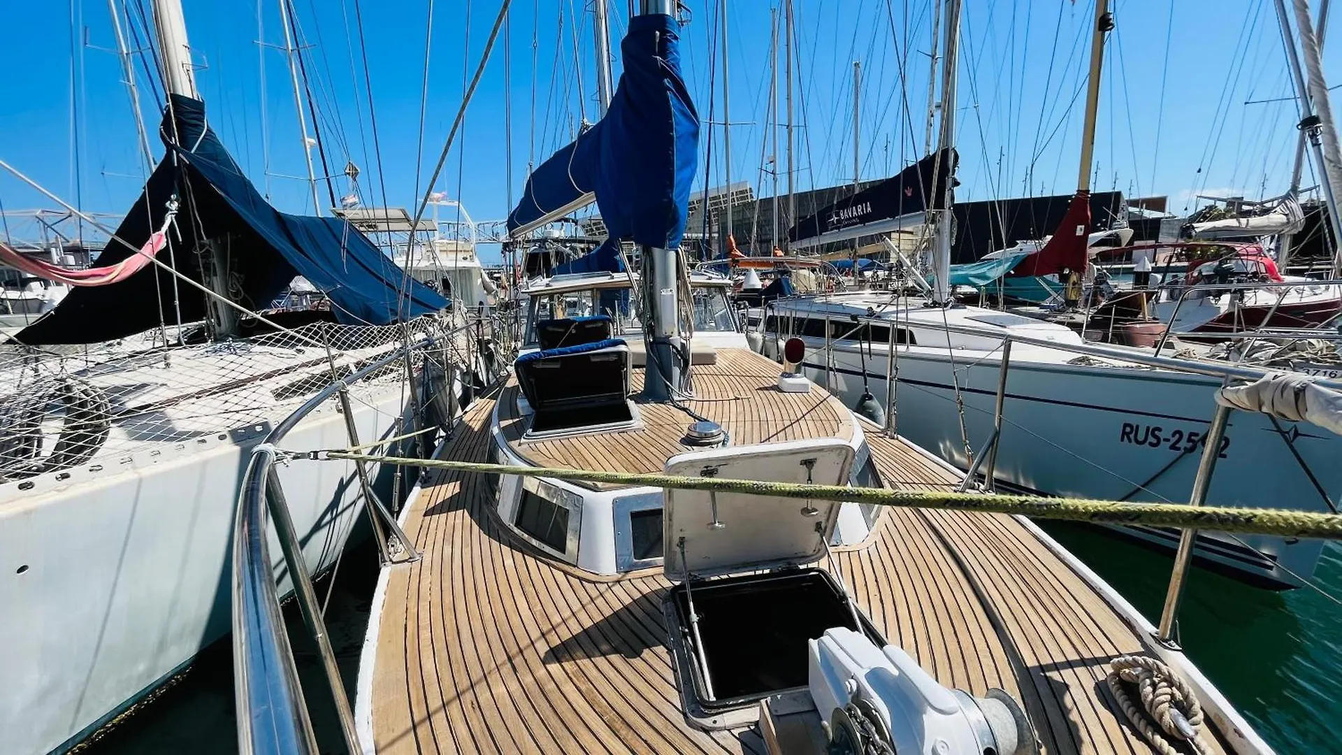 Sailboat Hotel Barcelona Sant Adrià de Besòs Hotel en barco